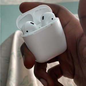 Apple Airpods Second Generation